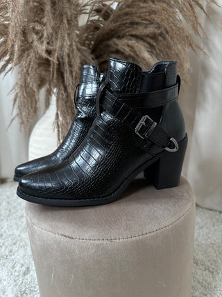 Iris boots