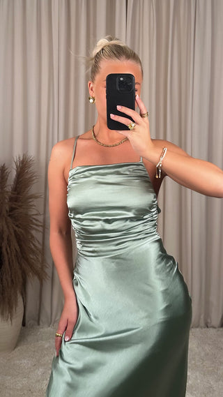 Vanessa kjóll grænn