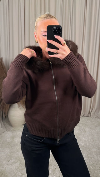 Melissa peysa brúnn