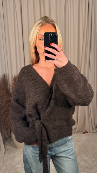 Lucc wrap knit peysa brún