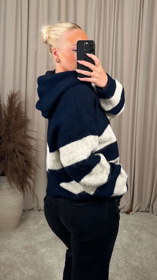 Alena peysa navy blár