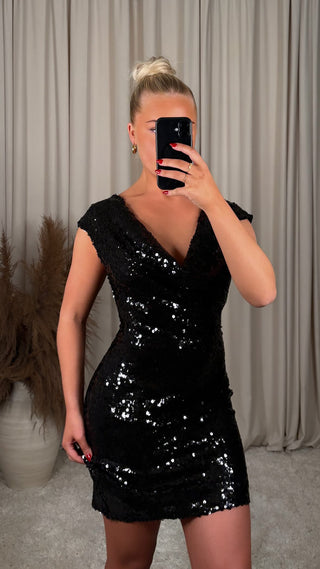 Vivian kjóll svartur