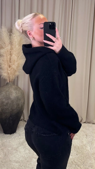 Hailey peysa svartur