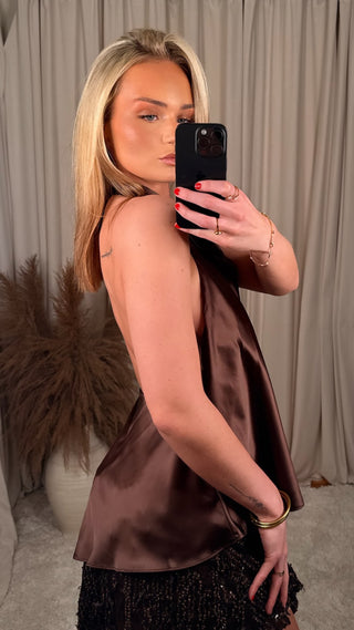 Lucy satin pallíettukjóll