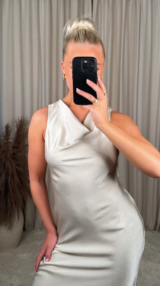 Daphne kjóll Beige