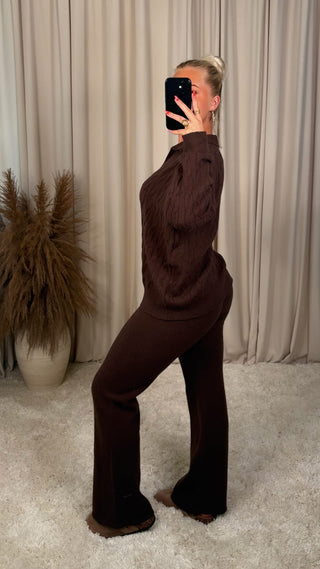 Mia cozy sett brúnn