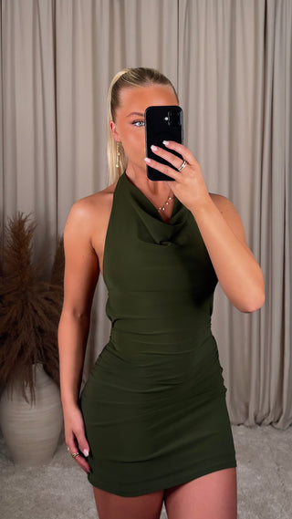 Blush open back kjóll olive