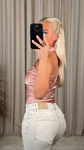 Bianca bolur bleikur