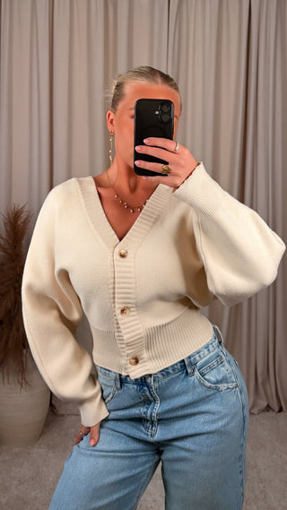 Lucc cropped peysa kremuð