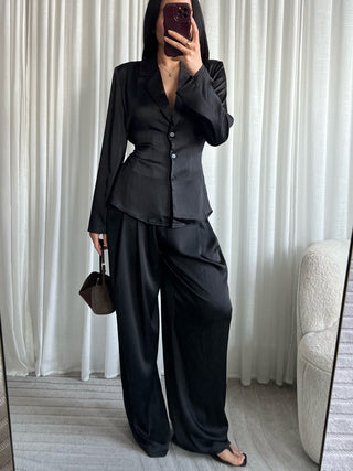 Eight satin-skyrtu jakki svartur