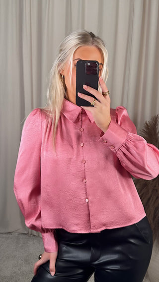 Laura skyrta