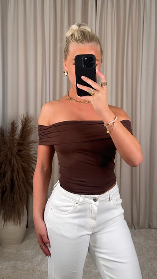 Angelina bolur brúnn