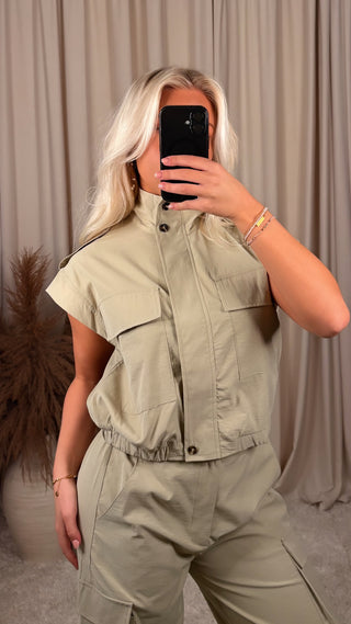 Lucc cargo vesti