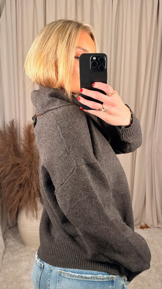 Lucc scarf peysa brún