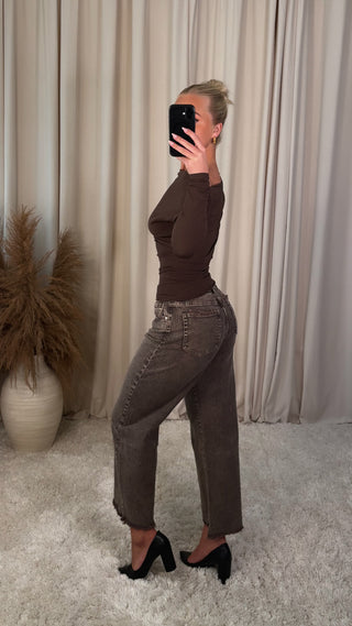 Eight off shoulder bolur brúnn