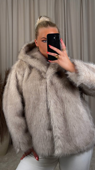 Tara pels beige