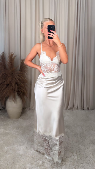Evnl satin-lace kjóll offwhite