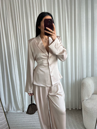 Eight satin-skyrtu jakki beige